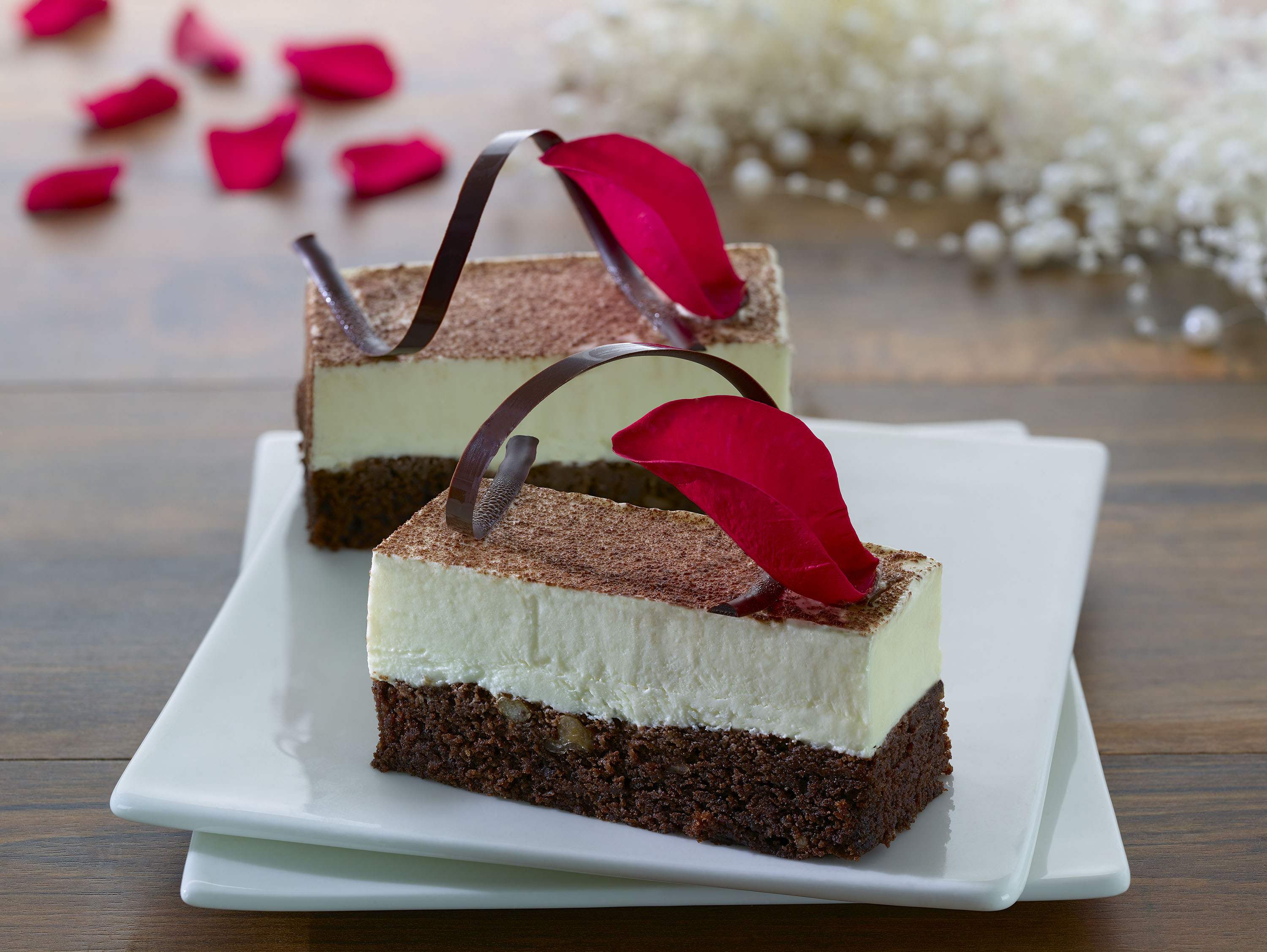 BROWNIE BOTTOM CHEESECAKE